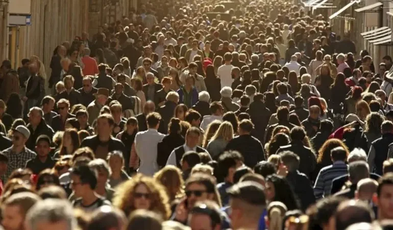 Kamu kurumları ve güvenilirlik: TÜİK verileri ve nüfus verileri ne diyor?