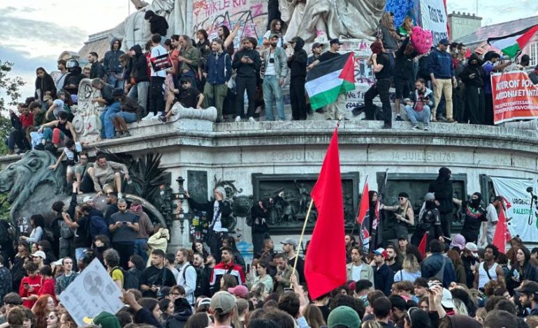 Fransa erken genel seçimleri: Halk Cephesi birinci