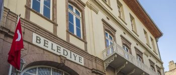 ‘Sadaka(t) belediyeciliği’nin halkçı tercümesi: CHP’li belediyeler neden hedefte?