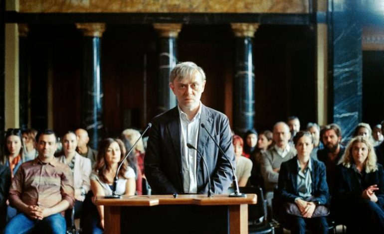 ‘Önce mesleğini eline al, sanatını yine yaparsın’