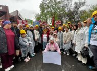 Doruk Madencilik işçileri Yıldızlar SSS Holding önünden seslendi: 'Zalim patron bizi duysun diye buradayız'