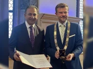 İsmail’in şeref madalyası