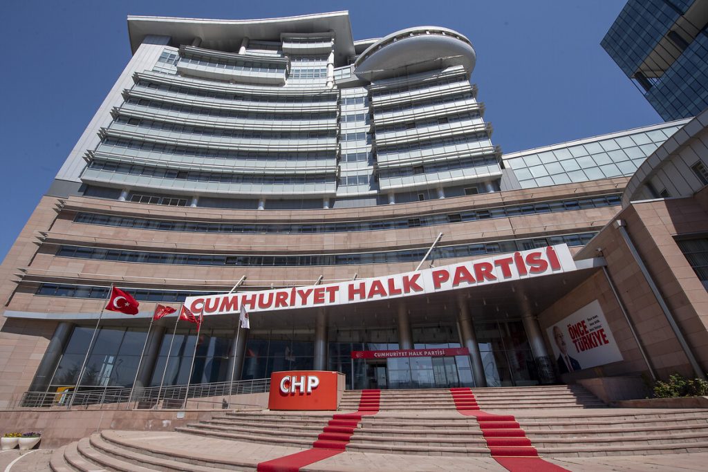 CHP’de hareketli saatler: Seçim kampanyası İmamoğlu ve Kaftancıoğlu’na emanet