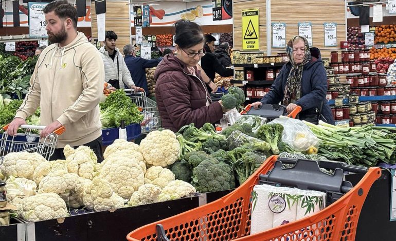 Almanlar bizi kıskanmaya devam ediyor: Hasan’ın sepeti 8, Hans’ın sepeti 20 kez doluyor