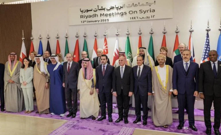 Baerbock Riyad’da Fidan’la görüştü: Kürtler Suriye’deki geçiş sürecinde rol almalı