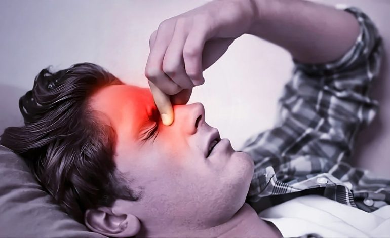 Baş ağrısı ve horlamanın nedeni burun eti (konka) şişmesi olabilir!