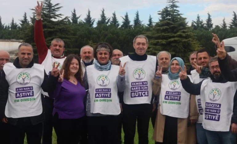 DEM Parti, Ankara’ya yürüyüş başlattı: ‘Ekonomide adaleti sağlamayan toplumsal barıştan bahsetmesin’