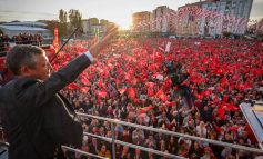 Demokrasiye darbe vurmak isteyenlere karşı tarih sahnesinde yeniden: Halkın egemenliği için ileri