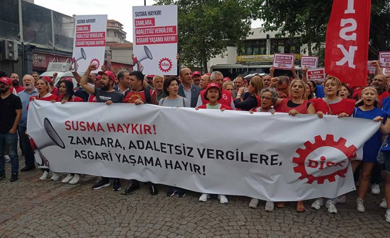 DİSK, İstanbul’da zamları ve adaletsiz vergileri protesto etti