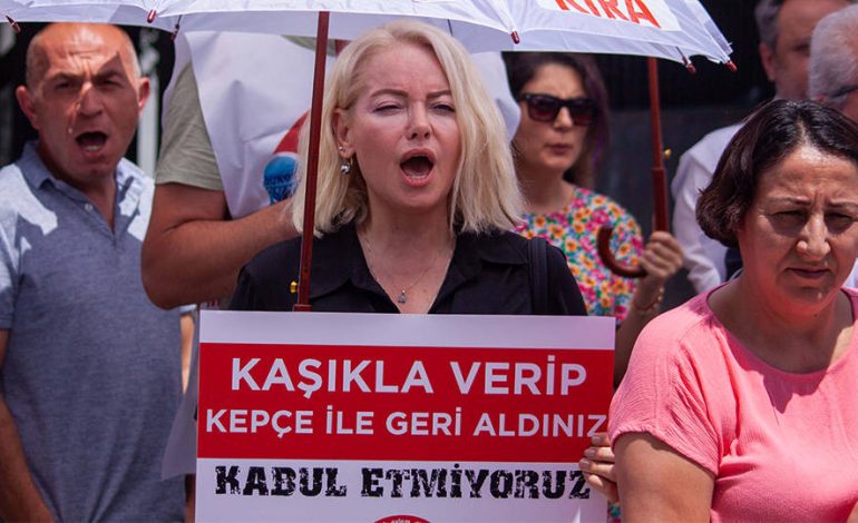 En yakıcı sorun açık ara yoksulluk: Halk çözüm arıyor