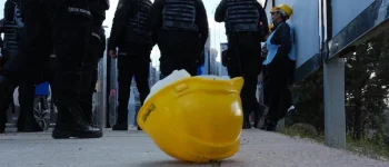 Enerji Bakanlığı önünde açlık grevine başlamışlardı: 110 madenci gözaltına alındı