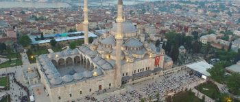 Camiye gitmeyen imam olur mu?