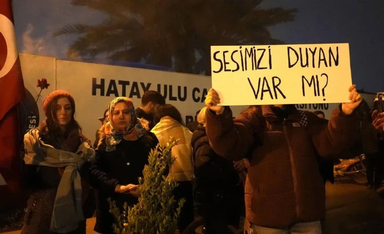 İlk depremde yine öleceğiz!