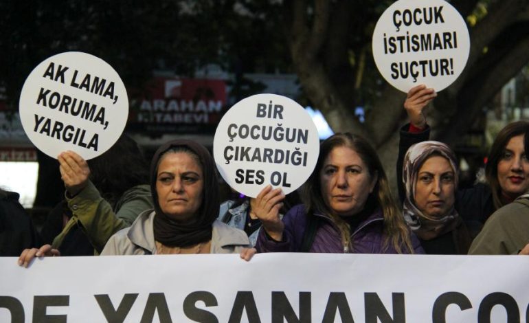 Adana Kadın Platformu: Epstein’den Meclis’e uzanan karanlığa çocuklarımızı teslim etmeyeceğiz