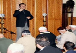 İşitme engellilere Cuma hutbesi