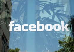 Facebook güvenlik zaafını tartışıyor