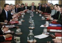 Hazine Bakanı’na: “Korkarım hiç para kalmadı!”