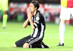 Beşiktaş’tan ayrıldı, Cimbom kaptı