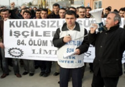 Procast işçisi direniyor