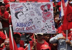 Kızıl Gömlekliler’in isyanı