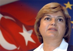 Merkez sağda Çiller rüzgârı