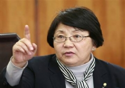 Kırgızistan’da yeni devlet Başkanı Otunbayeva