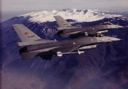 Van halkı operasyonlara karşı alanlardaydı