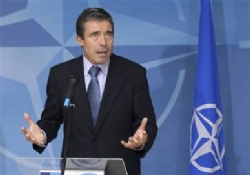 NATO kendi dümeninin peşinde