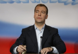 Medvedev İran’a ŞİÖ kapısını kapattı!