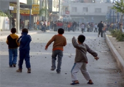 Taş atan çocuklardan 5’i tahliye edildi!