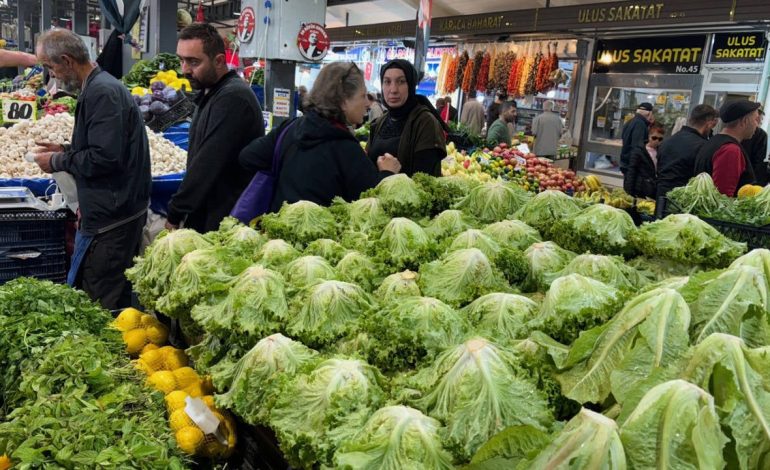 Sofraya İran’dan ithal sebze girdi