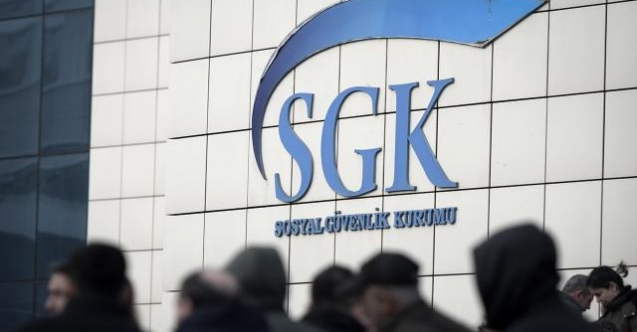 SGK çalışanları iş yüküne karşı iş bırakacak: Bıçak kemiğe dayandı