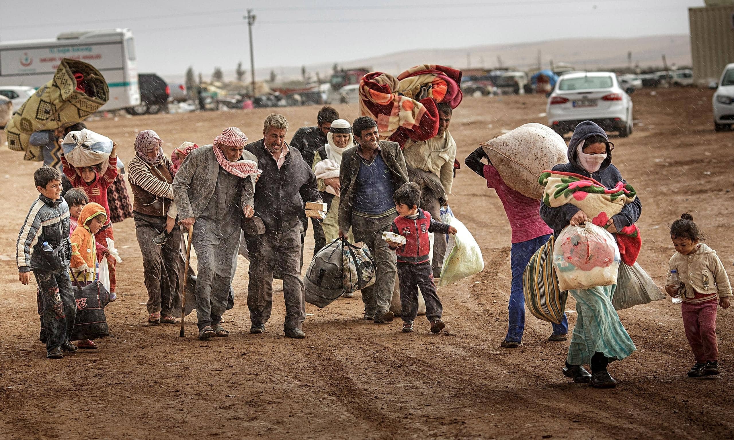 Alman vekilden Suriyelilerle ilgili ”parasını biz veriyoruz” yanıtı