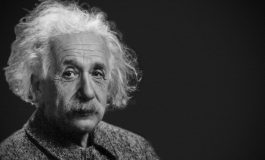 Einstein “Tanrı Zar Atmaz” Derken Ne Söylemek İstedi?