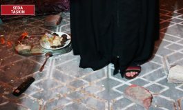 Taşlanan evler, evlerine saklanan mülteciler: Yarın çocuğuma kim süt alacak?